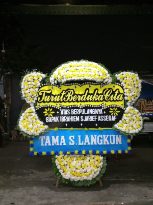 Papan Bunga Duka di Sinindian